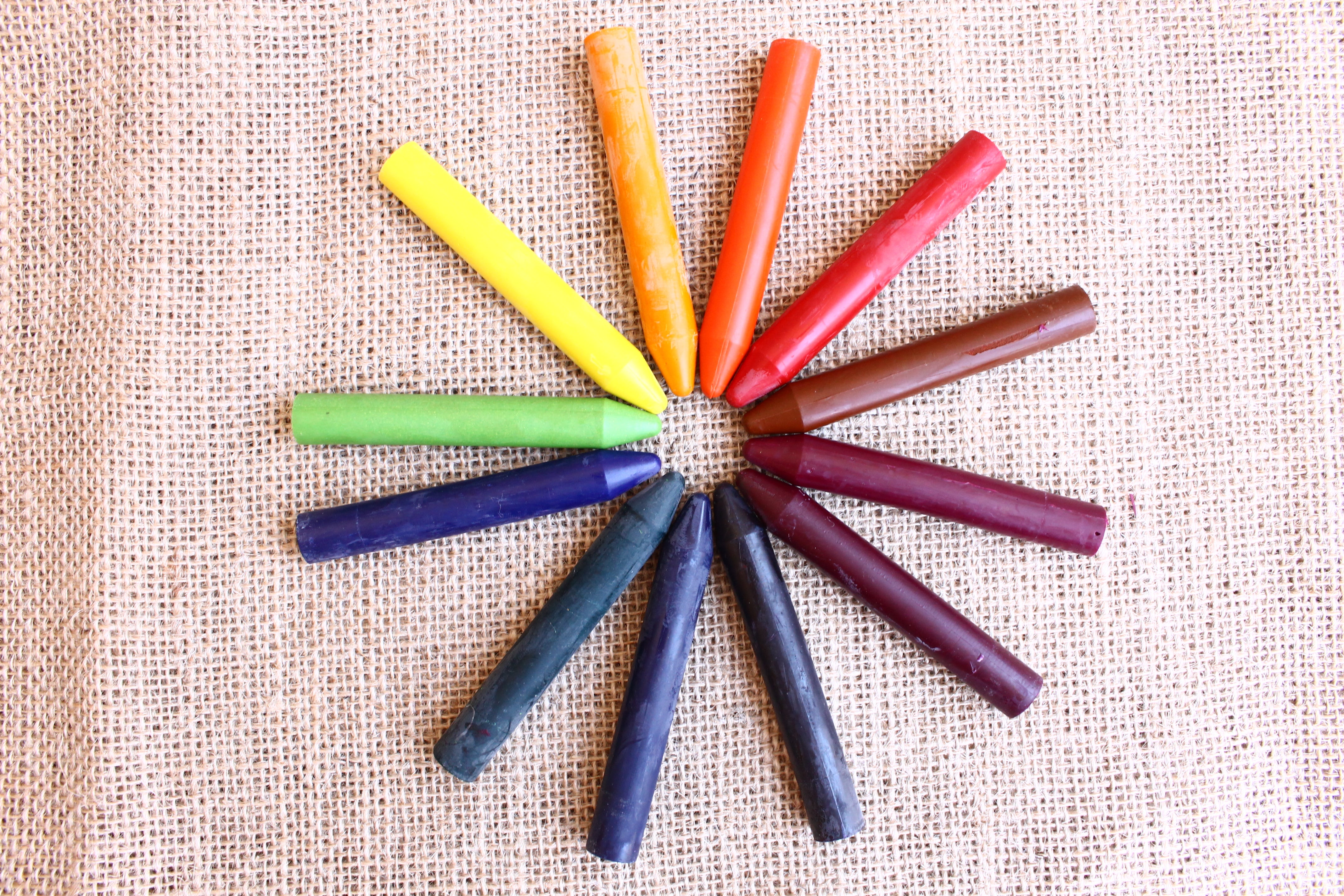 Natural Beeswax Stick Crayons-12 Colours