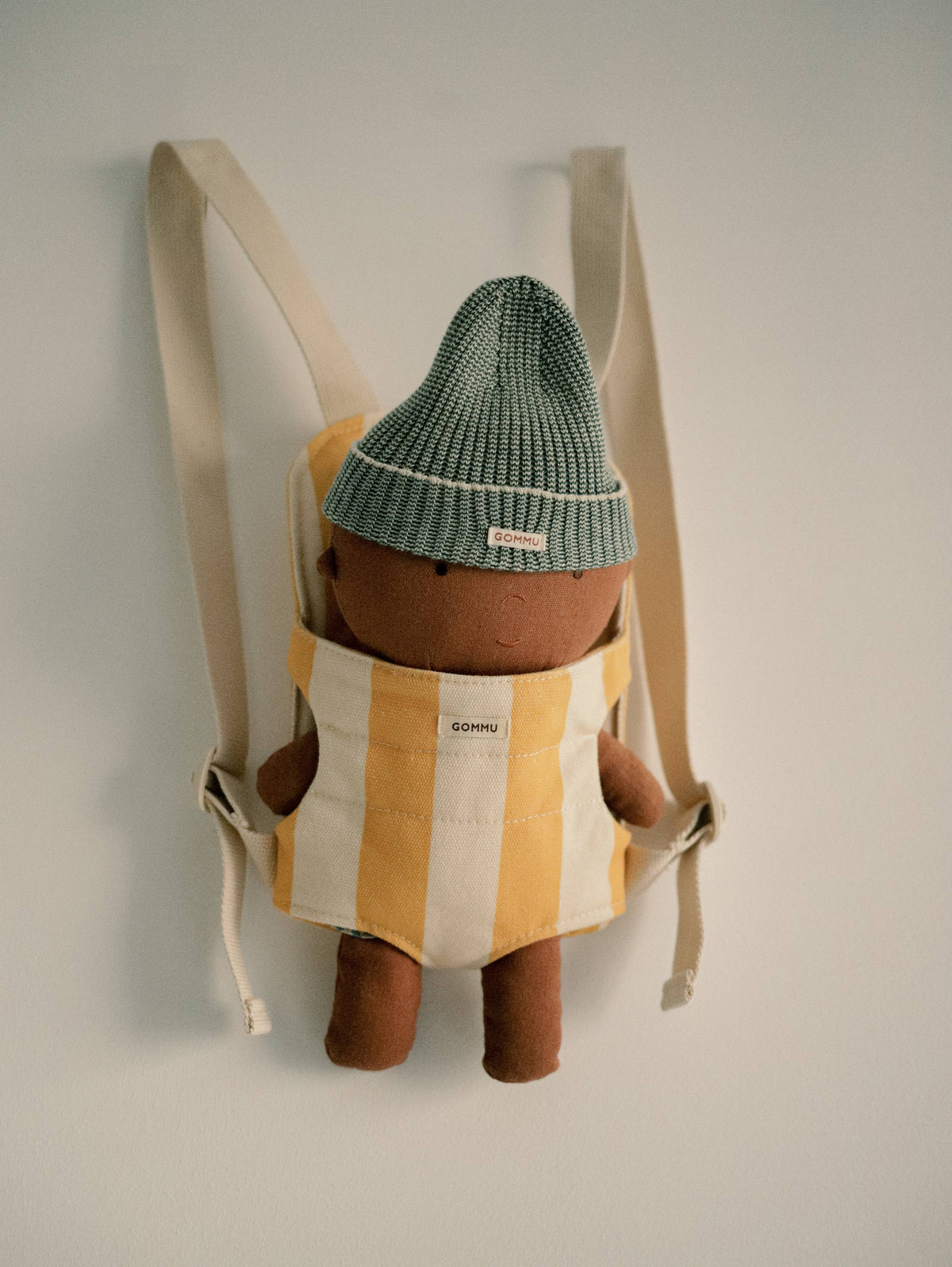 Gommu Doll Carrier: SOFT YELLOW/LIGHT CREAM