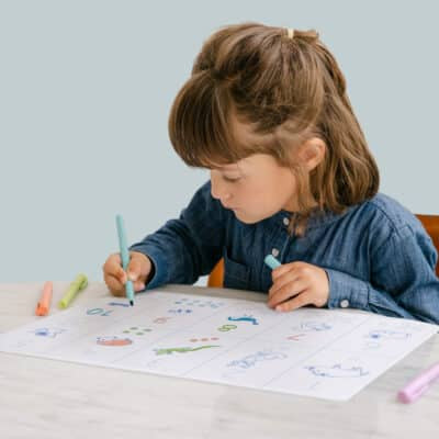 REUSABLE COLOURING MAT: NUMBERS
