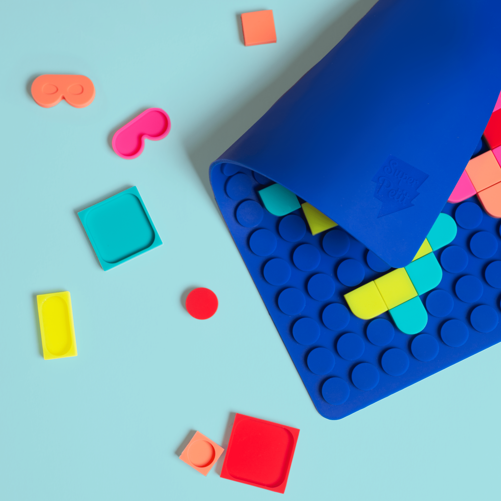 SILIPOP BLUE – CREATIVE POP-ON MOSAIC GAME