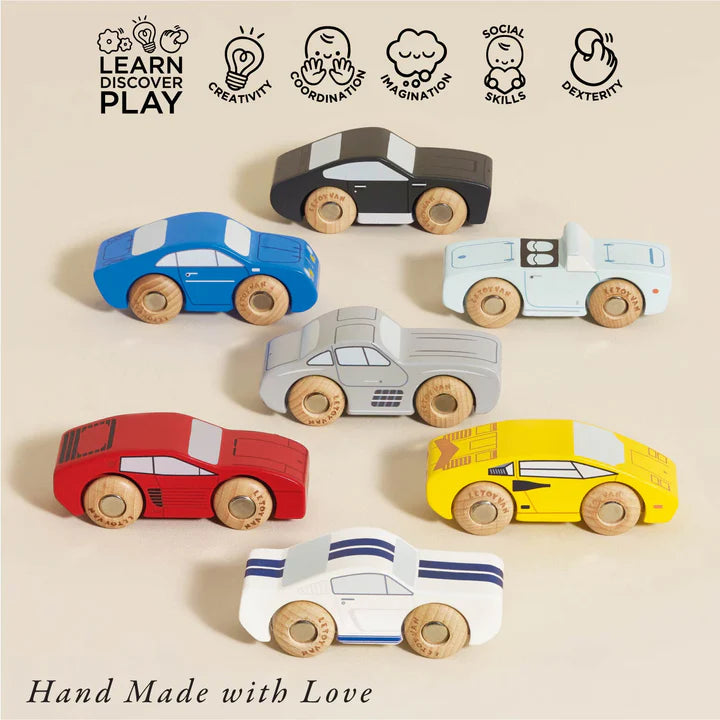 Klassieke houten sportwagenset