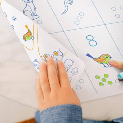 REUSABLE COLOURING MAT: NUMBERS